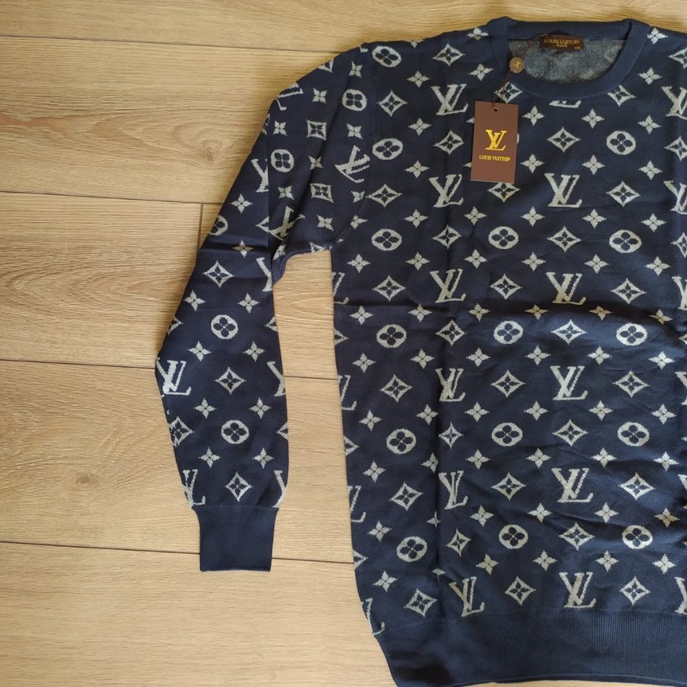 NWT LOUIS VUITTON MENS CASUAL LONG SLEEVE %100COTT